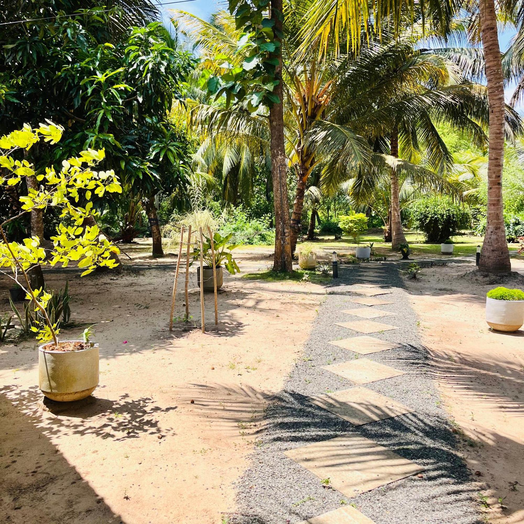 Hanguk Lanka Lagoon Villa Тангалла Экстерьер фото